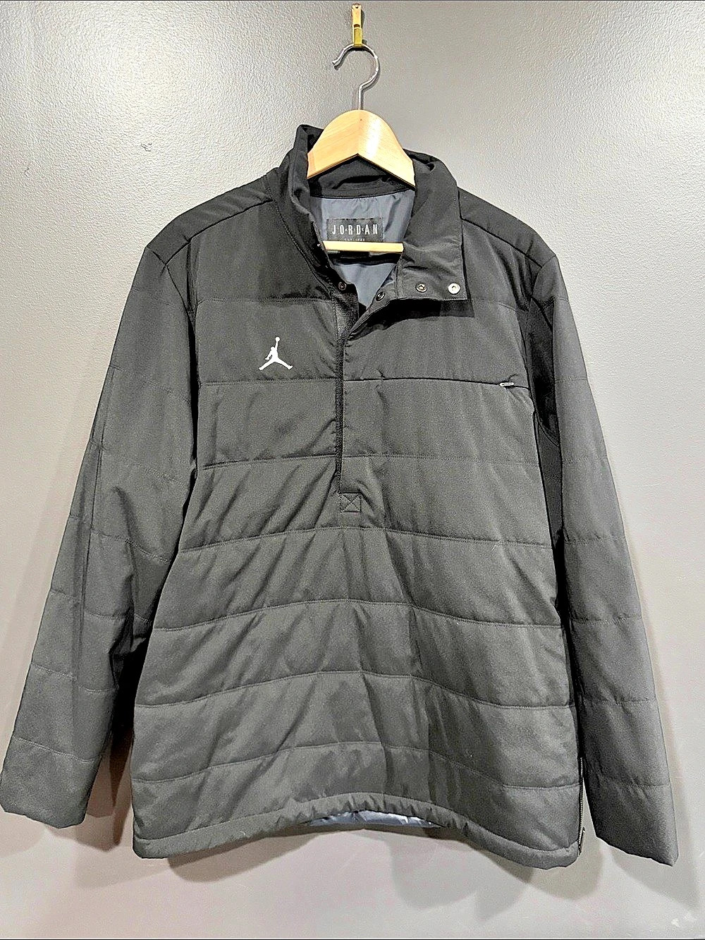 Jordan puffer jacket Black
